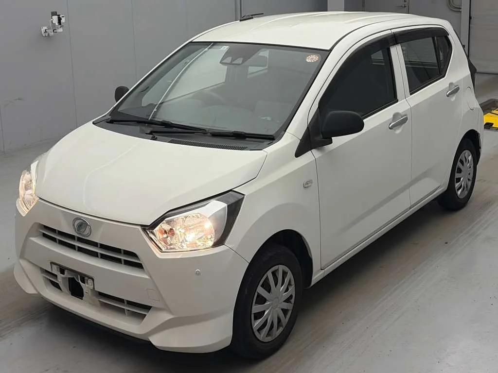 Daihatsu Mira e:S LA350S 2021